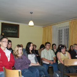 13grudnia-spotkanie-z-internowanymi-w-stanie-wojennym_07