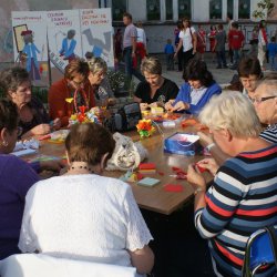 i o to Klub Haftu i Rękodzieła Artystycznego w szale pracy