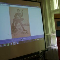 Warsztaty poświęcone karykaturze jako formie wypowiedzi. Prowadzenie mgr Marek Smuda - metodyk nauczycieli historii w Zabrzu