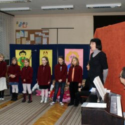 Koncert z okazji Dnia Babci i Dziadka w wykonaniu Akademii Przedszkolaka i zespołu Vocalis