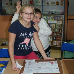 Dużo pracy, ale też fajna zabawa - przygotowujemy wystawę na wernisaż