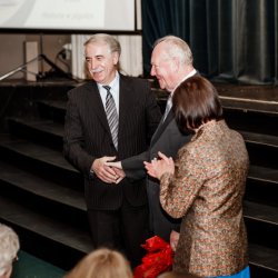 Gratulacje dla p. Jana Cygana dyrygenta chóru i nauczyciela nauki gry na pianinie i akordeonie (70 – 80 lata XX wieku)